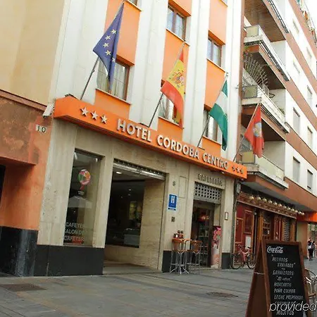 Centro מלון 3*