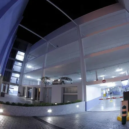 Centro מלון 3*